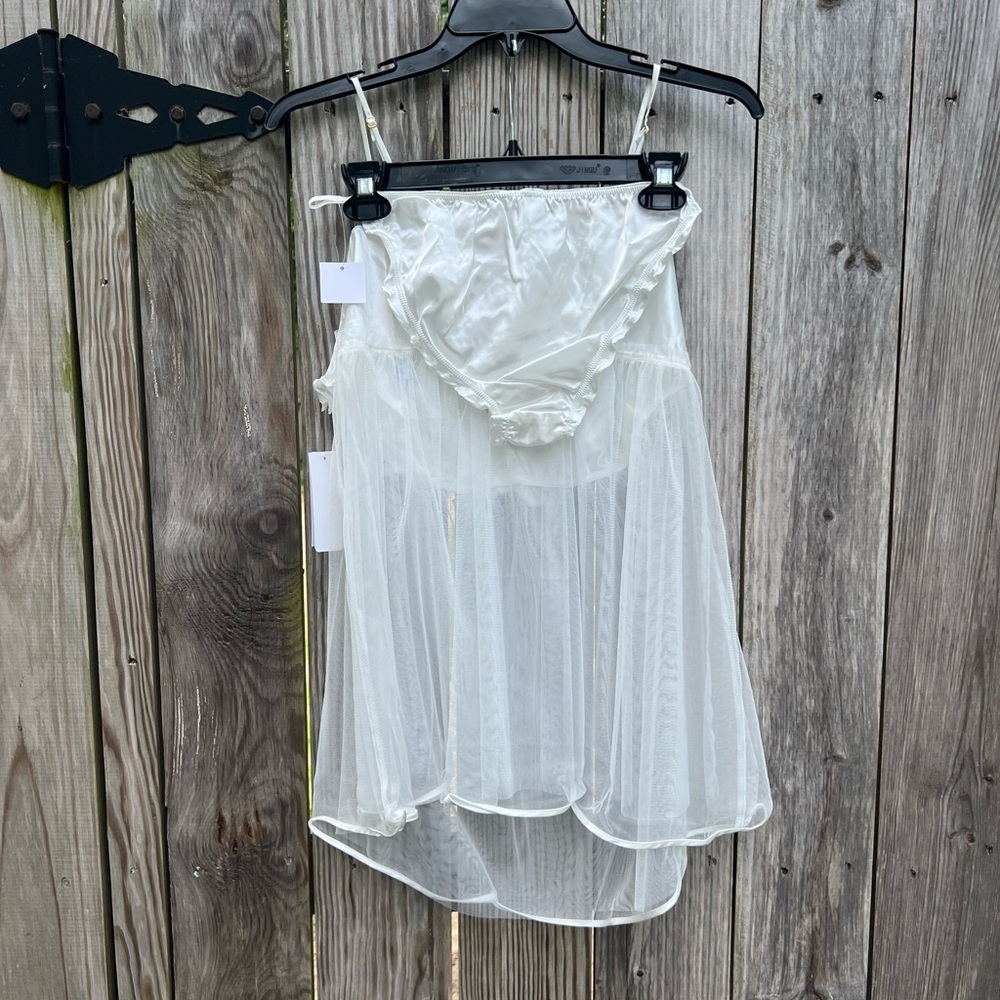 FLORES Ivory Babydoll Nightgown with underwear Women’s Large NWT NEW - Picture 10 of 10